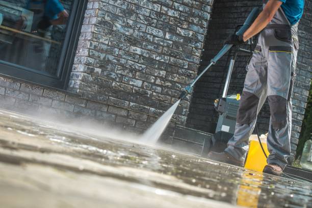 Best Playground Equipment Cleaning  in Leesburg, FL